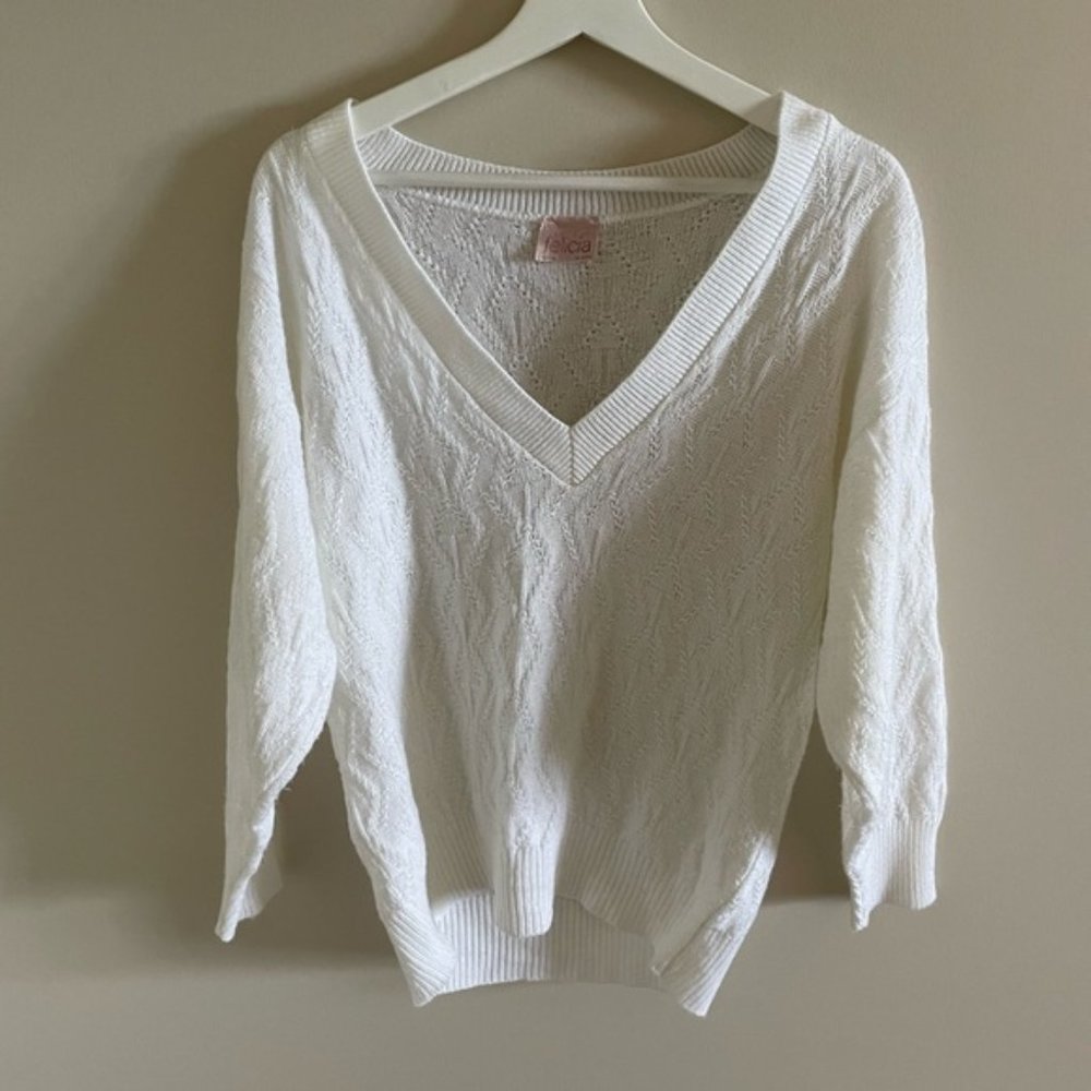 Vintage White Knit Cottage Core V-Neck Sweater Size Large